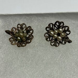 12k gold filled Filigree floral stud earrings with pearl cluster